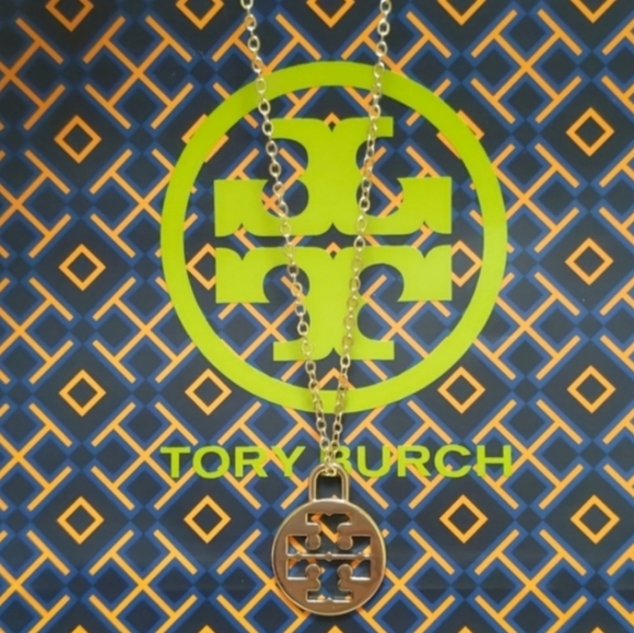 Authentic Tory Burch Logo Charm 18” Gold Plated Necklace - Picture 8 of 12